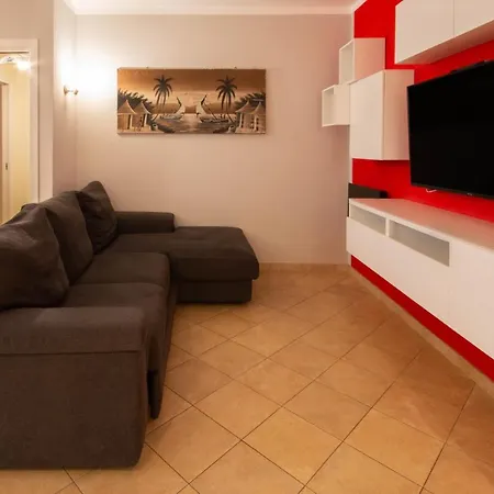 Ranzoni - Lakeside Leisure & Business *